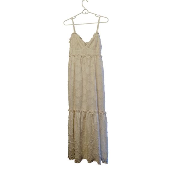 Lulus Dresses & Skirts - Lulu's cream coquette floral maxi dress size small